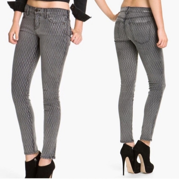 CURRENT/ELLIOT The Ankle Skinny Fishnet Printed Jeans Gray Women's 26 Low Rise - Picture 5 of 16